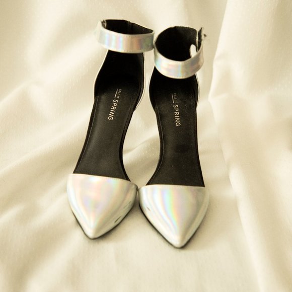 Holographic stilettos from Spring - Picture 6 of 6